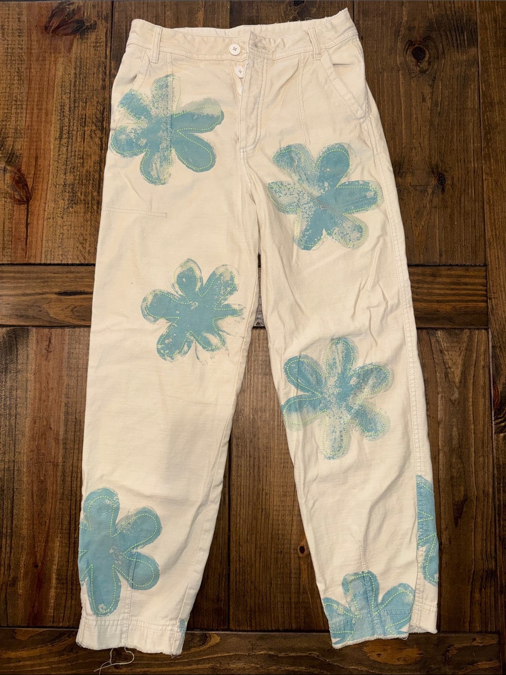 Free People White Demin Pants with Blue Floral Appliqués